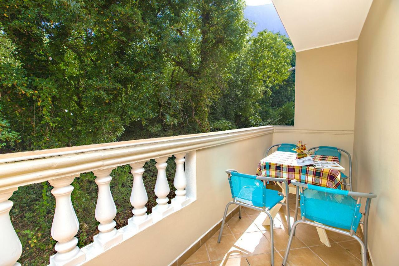 Apartments Villa Popovic Cattaro Esterno foto