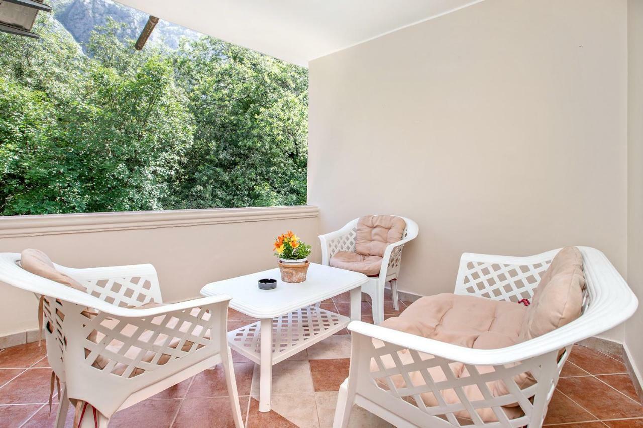 Apartments Villa Popovic Cattaro Esterno foto