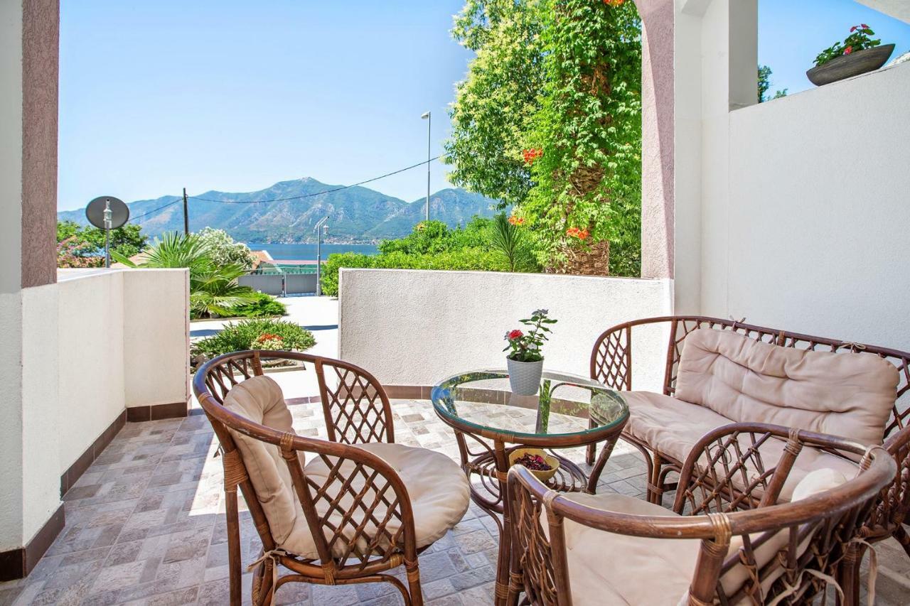 Apartments Villa Popovic Cattaro Esterno foto